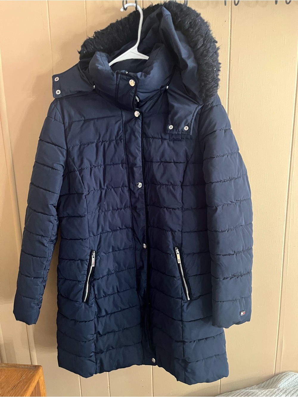 Tommy Hilfiger Navy Quilted Long Puffer Coat with Faux Fur Hood size medium